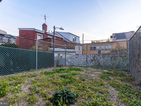 4506 Ritchie Street, Philadelphia PA 19127