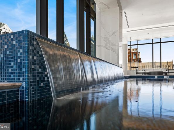 1911 Walnut Street 4302, Philadelphia PA 19103