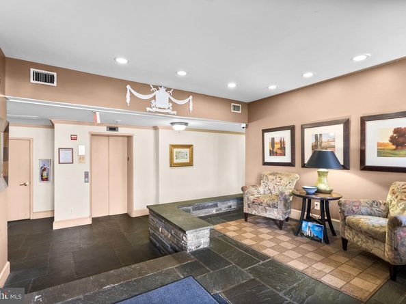 101 N North Carolina Avenue SE 103, Washington DC 20003