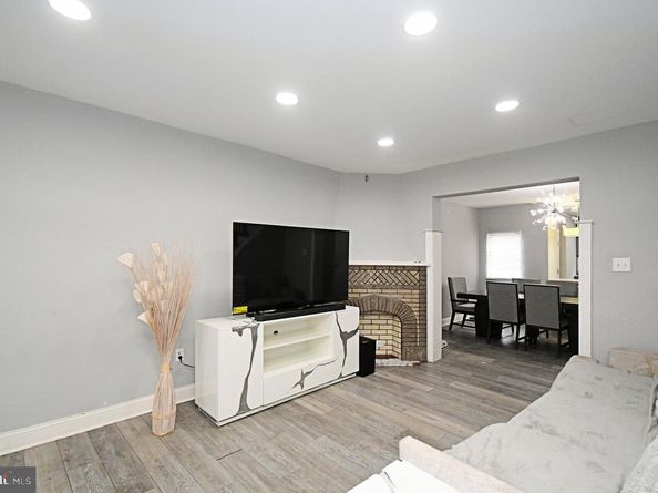 7027 Charles Street, Philadelphia PA 19135