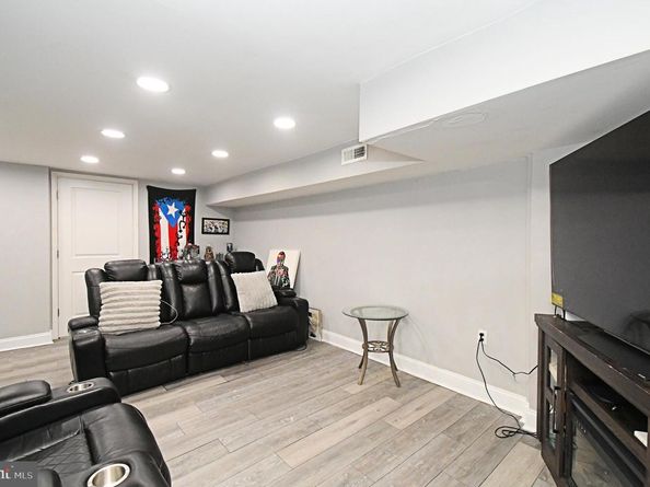 7027 Charles Street, Philadelphia PA 19135