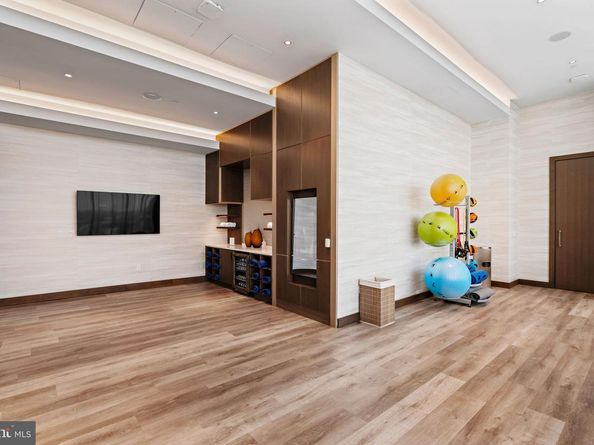 1911 Walnut Street 3301, Philadelphia PA 19103