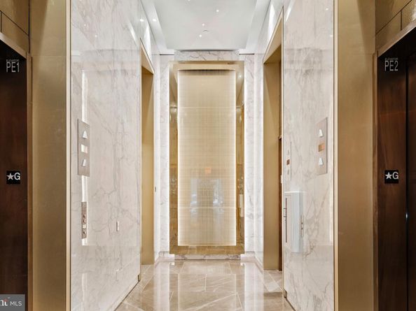 1911 Walnut Street 3301, Philadelphia PA 19103