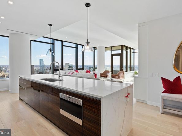 1911 Walnut Street 3301, Philadelphia PA 19103