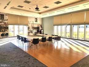 21033 Valley Forge Circle 1033, King Of Prussia PA 19406