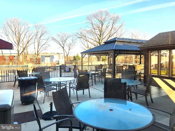 21033 Valley Forge Circle 1033, King Of Prussia PA 19406