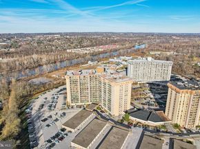 21033 Valley Forge Circle 1033, King Of Prussia PA 19406