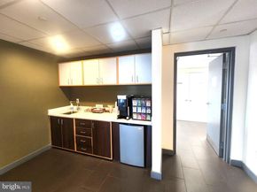 21033 Valley Forge Circle 1033, King Of Prussia PA 19406