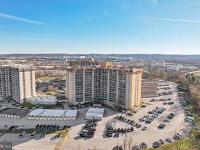 21033 Valley Forge Circle 1033, King Of Prussia PA 19406