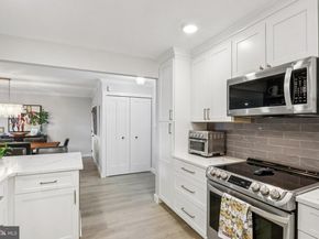 21033 Valley Forge Circle 1033, King Of Prussia PA 19406