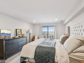 21033 Valley Forge Circle 1033, King Of Prussia PA 19406