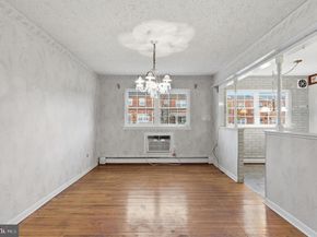 3549 Chalfont Drive, Philadelphia PA 19154