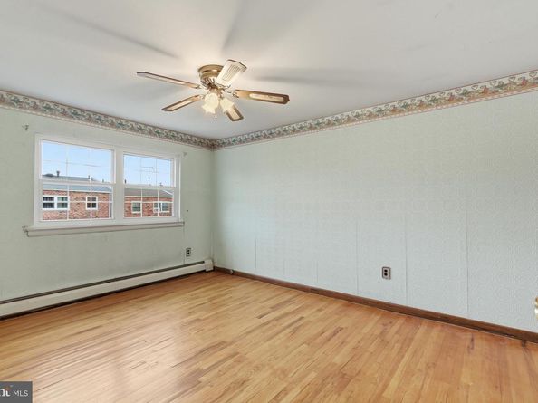 3549 Chalfont Drive, Philadelphia PA 19154