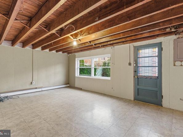 3549 Chalfont Drive, Philadelphia PA 19154