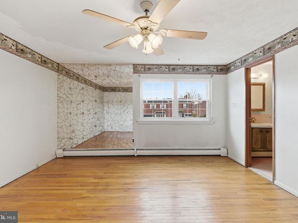 3549 Chalfont Drive, Philadelphia PA 19154