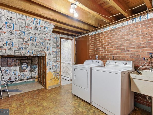 3549 Chalfont Drive, Philadelphia PA 19154