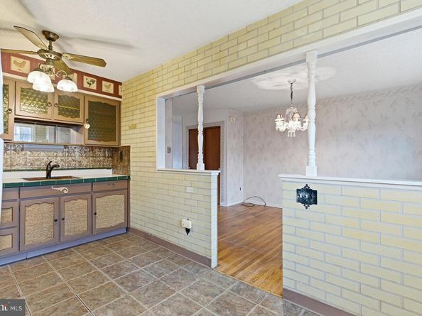 3549 Chalfont Drive, Philadelphia PA 19154