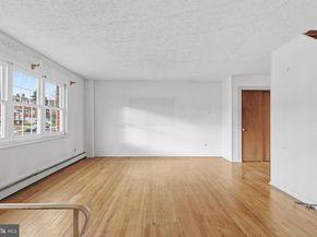 3549 Chalfont Drive, Philadelphia PA 19154