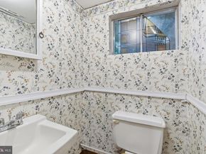 3549 Chalfont Drive, Philadelphia PA 19154