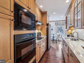 1326 N Lynnbrook Drive, Arlington VA 22201