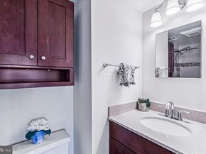 1326 N Lynnbrook Drive, Arlington VA 22201