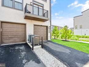 12921 Sunrise Ridge Alley 69, Herndon VA 20171