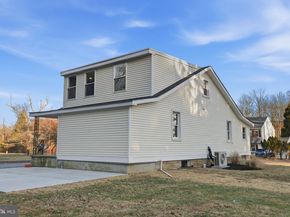 414 Hallowell Avenue, Horsham PA 19044