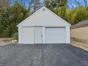 414 Hallowell Avenue, Horsham PA 19044