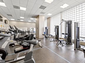 1020 N Highland Street 221, Arlington VA 22201