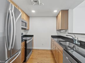 1020 N Highland Street 221, Arlington VA 22201