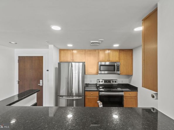 1020 N Highland Street 221, Arlington VA 22201