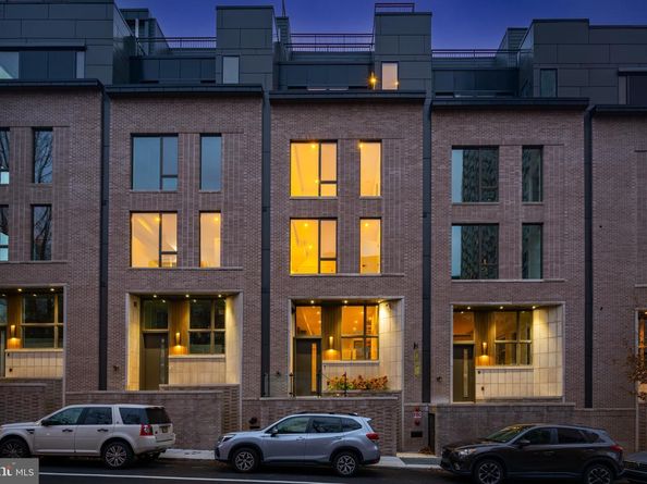 2324 Sansom Street, Philadelphia PA 19103