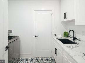 2324 Sansom Street, Philadelphia PA 19103