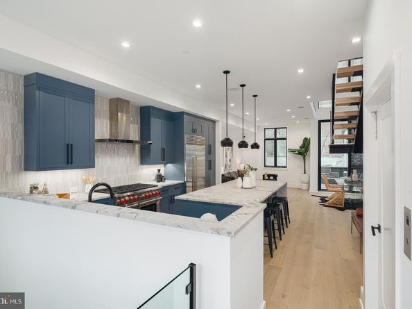 2324 Sansom Street, Philadelphia PA 19103
