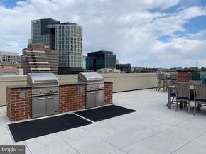 4915 Hampden Lane 101, Bethesda MD 20814