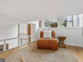 315 New Street 111, Philadelphia PA 19106