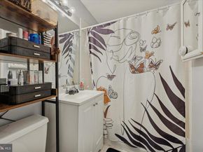 315 New Street 111, Philadelphia PA 19106