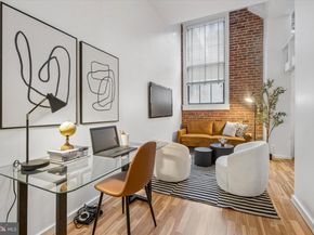 315 New Street 111, Philadelphia PA 19106