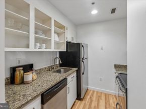 315 New Street 111, Philadelphia PA 19106