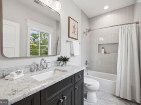 439 Lewis Street NW, Vienna VA 22180