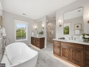 439 Lewis Street NW, Vienna VA 22180