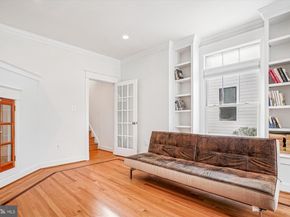 2500 12TH Street N, Arlington VA 22201