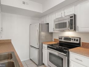 3309 Wyndham Circle 2186, Alexandria VA 22302