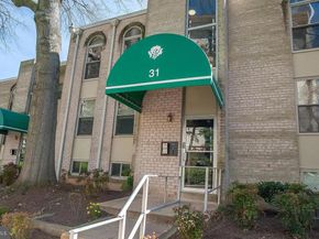 31 Canterbury Square 301, Alexandria VA 22304