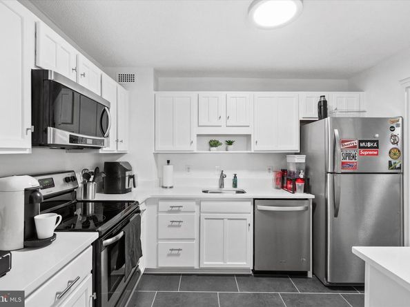 200 N Pickett Street 1013, Alexandria VA 22304