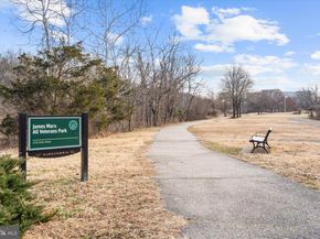 200 N Pickett Street 1013, Alexandria VA 22304