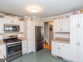 225 Arundel Avenue, Horsham PA 19044