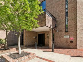 130 Spruce Street 23B, Philadelphia PA 19106