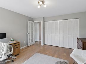 130 Spruce Street 23B, Philadelphia PA 19106