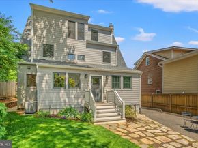204 Elm Street, Alexandria VA 22301